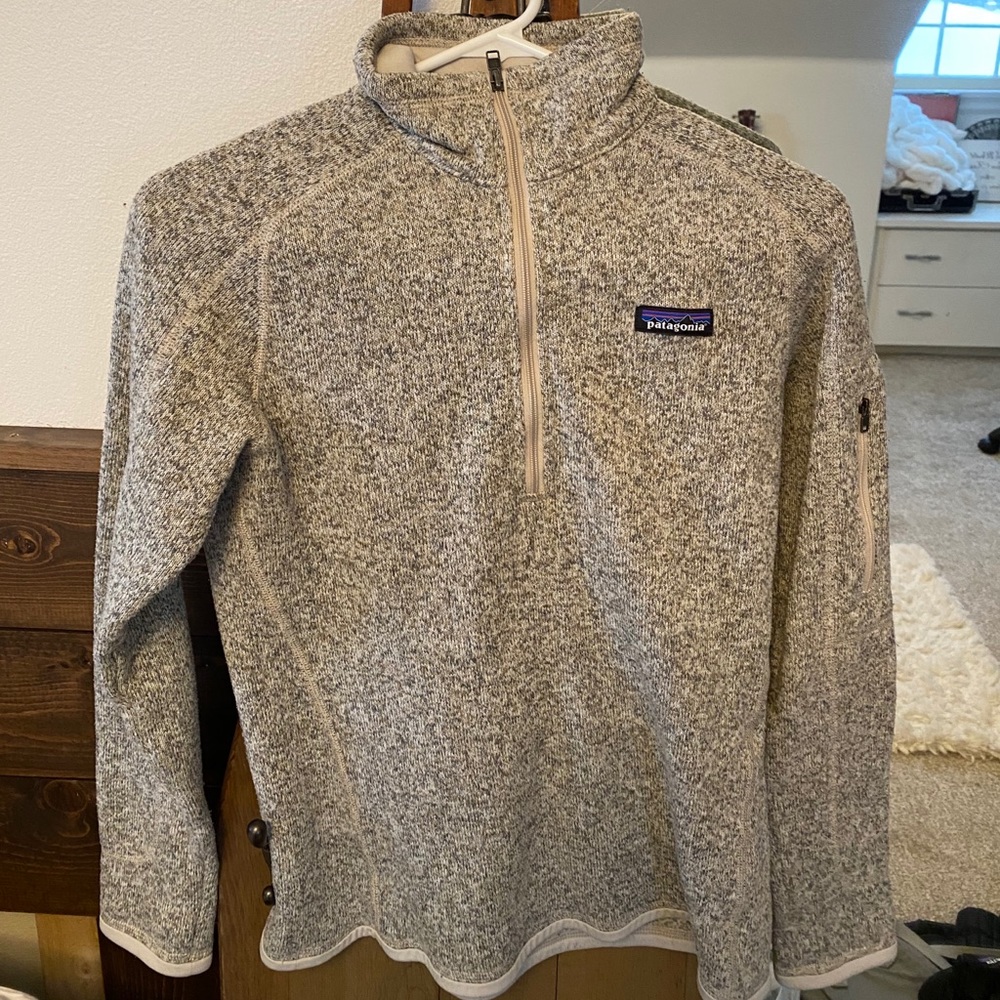 Women’s Patagonia sweater